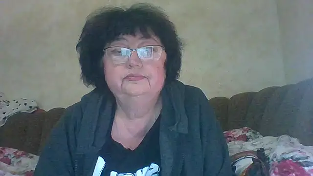 Snapshot of MilaSky5303 chatting on 11/29/25, 09:34 MilaSky5303 online show from 11/29/25, 09:34