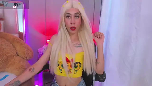 Darlyn tenderhot   online show from 09/28/25, 10:26