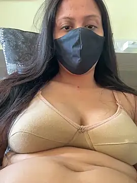 Snapshot of indianshycouple chatting on 02/17/26, 04:53 indianshycouple online show from 02/17/26, 04:53