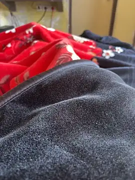 Snapshot of indianshycouple chatting on 02/19/26, 03:35 indianshycouple online show from 02/19/26, 03:35