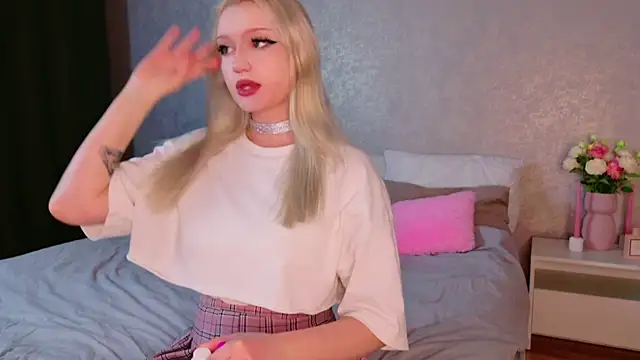 trinnity sweet online show from 11/13/25, 07:46