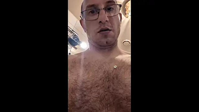 Snapshot of MC353535 chatting on 05/22/26, 12:07 MC353535 online show from 05/22/26, 12:07