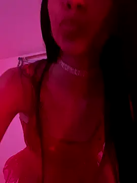 Snapshot of Alice_and_Bunny_ chatting on 12/13/25, 10:26 Alice and Bunny online show from 12/13/25, 10:26