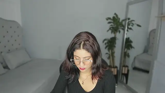 Snapshot of Julieth_brown_ chatting on 09/11/25, 03:39 Julieth brown online show from 09/11/25, 03:39