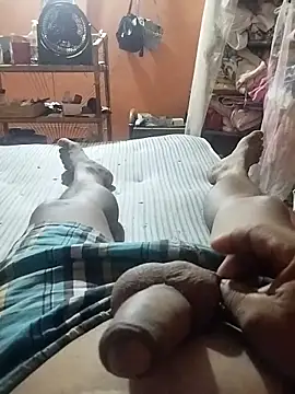 Snapshot of colombiano198720 chatting on 09/10/25, 09:42 colombiano198720 online show from 09/10/25, 09:42