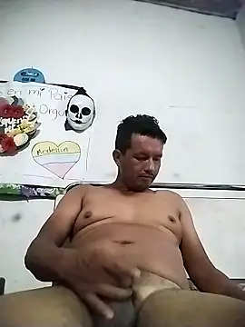 colombiano198720 online show from 11/20/25, 12:16