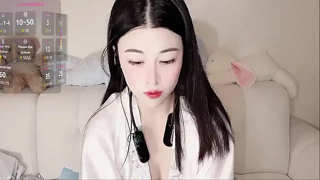 LuLu-Moon online show from 10/20/25, 08:31