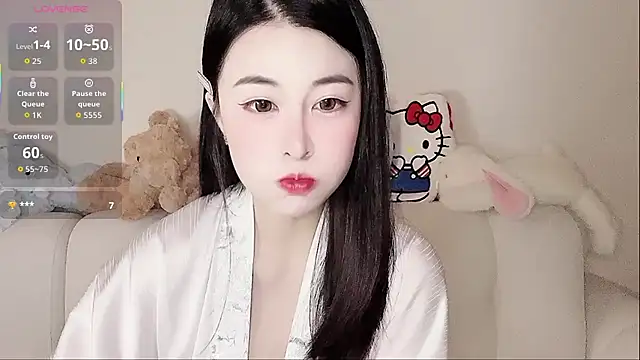 LuLu-Moon online show from 11/01/25, 02:08