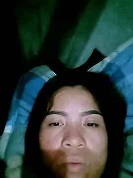 Snapshot of Maymay0033 chatting on 11/17/25, 06:35 Maymay0033 online show from 11/17/25, 06:35