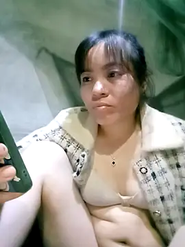 Snapshot of Maymay0033 chatting on 11/26/25, 11:55 Maymay0033 online show from 11/26/25, 11:55