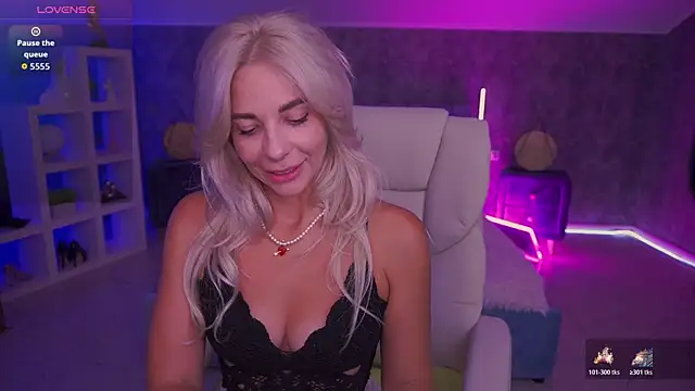 BellaRayyy online show from 06/25/26, 01:04