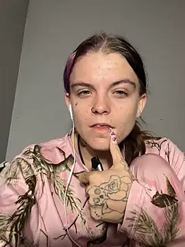 ittybittymeryssa online show from 11/11/25, 08:25