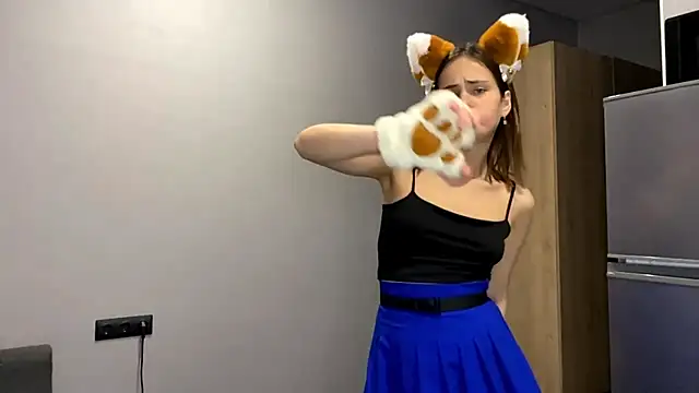 Snapshot of AiMinix chatting on 09/28/25, 04:12 AiMinix online show from 09/28/25, 04:12