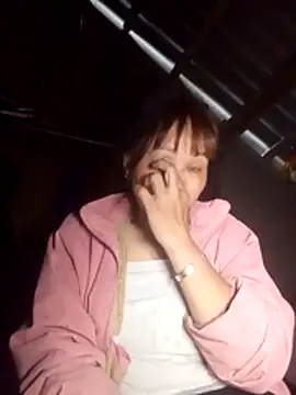  YooY  online show from 12/04/25, 12:53