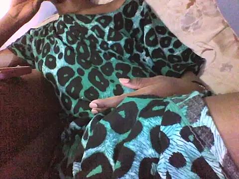 Snapshot of Moongodessy chatting on 01/17/26, 05:38 Moongodessy online show from 01/17/26, 05:38