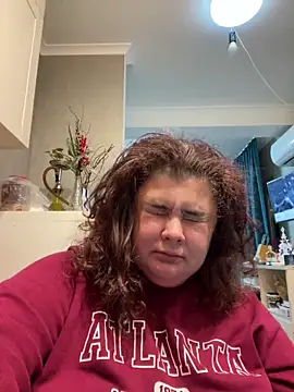 AliceCurlyX online show from 11/28/25, 08:44