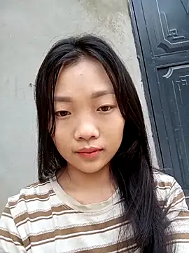 Snapshot of Ananine chatting on 12/23/25, 01:14 Ananine online show from 12/23/25, 01:14