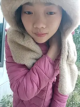 Snapshot of Ananine chatting on 01/14/26, 12:49 Ananine online show from 01/14/26, 12:49