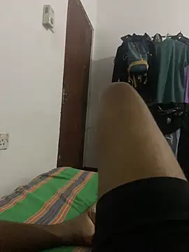 Snapshot of Senurak99 chatting on 09/12/25, 08:53 Senurak99 online show from 09/12/25, 08:53