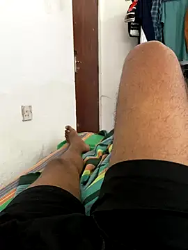 Snapshot of Senurak99 chatting on 09/24/25, 06:50 Senurak99 online show from 09/24/25, 06:50