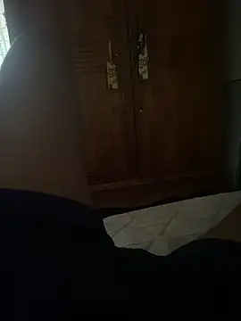 Snapshot of Senurak99 chatting on 10/02/25, 09:27 Senurak99 online show from 10/02/25, 09:27