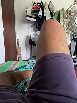 Snapshot of Senurak99 chatting on 10/08/25, 08:12 Senurak99 online show from 10/08/25, 08:12