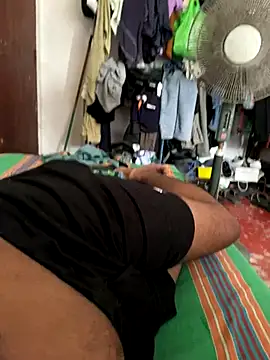 Snapshot of Senurak99 chatting on 11/09/25, 08:34 Senurak99 online show from 11/09/25, 08:34