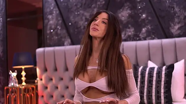 StephieRouse online show from 02/06/26, 07:45