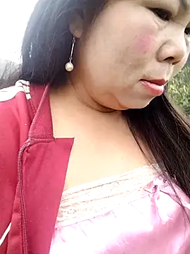 lusy-00 online show from 02/18/26, 02:07