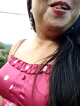 lusy-00 online show from 06/17/26, 10:28