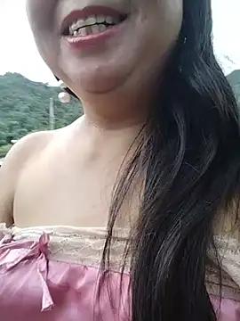 lusy-00 online show from 06/19/26, 11:03