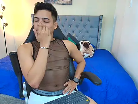 Snapshot of stewart_mateo_ chatting on 09/18/25, 02:35 stewart mateo  online show from 09/18/25, 02:35