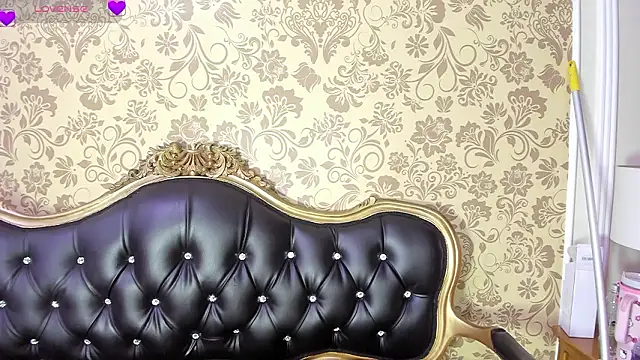 Snapshot of JulitPink chatting on 03/08/26, 02:04 JulitPink online show from 03/08/26, 02:04