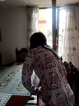 Queen Ashly online show from 01/08/26, 05:37