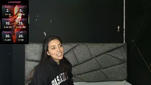 LiaMonroee  online show from 10/26/25, 12:22