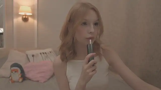 claire bennett online show from 10/09/25, 12:52