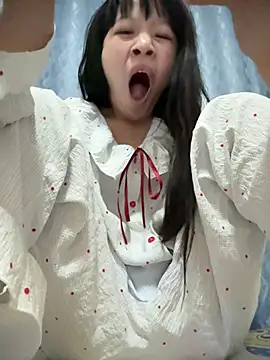 jingjing005 online show from 04/26/26, 10:35