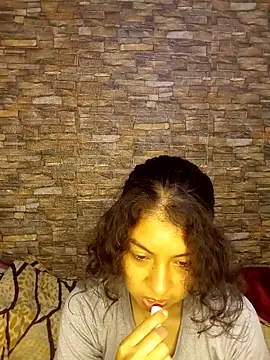 Snapshot of Syndel23 chatting on 03/08/26, 01:48 Syndel23 online show from 03/08/26, 01:48