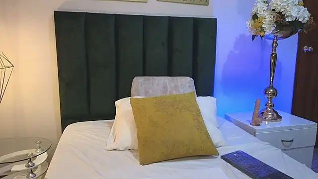 AmaraYasbel online show from 12/19/25, 06:04