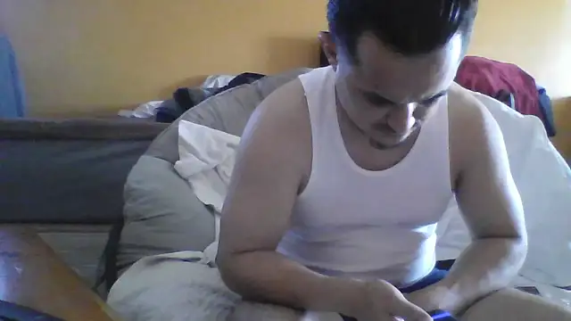 Snapshot of latindaddy69 chatting on 06/23/26, 02:48 latindaddy69 online show from 06/23/26, 02:48
