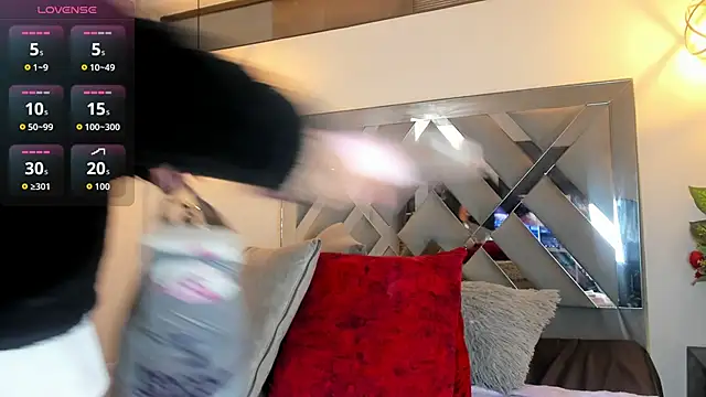 Candy Hott7 online show from 11/05/25, 07:58