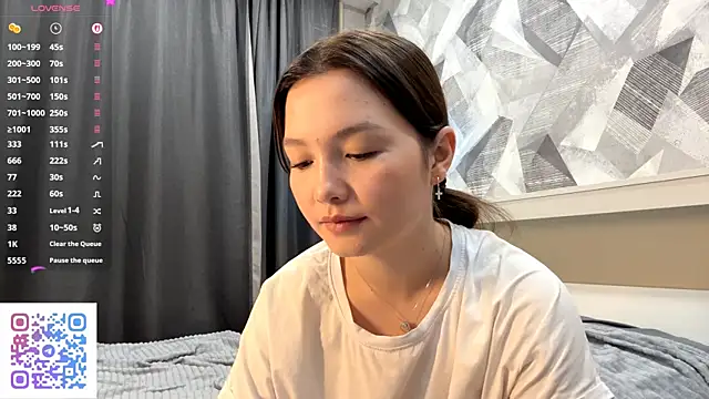 KiraVelvet online show from 10/23/25, 07:12