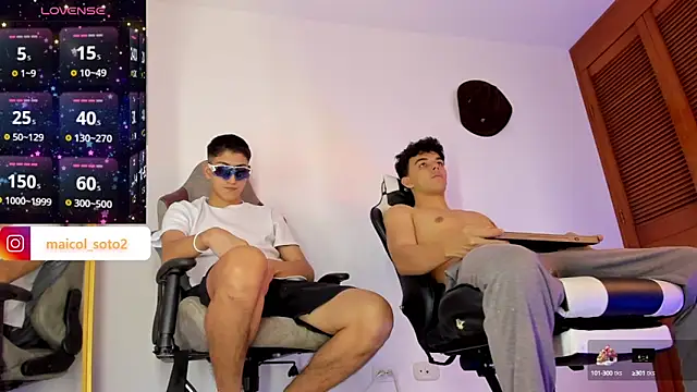 sotooliver3 online show from 09/22/25, 08:00