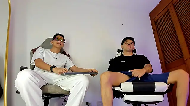 sotooliver3 online show from 03/07/26, 02:52