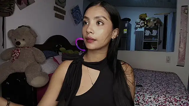 Snapshot of mia_yireth chatting on 09/20/25, 11:28 mia yireth online show from 09/20/25, 11:28