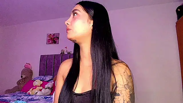 Snapshot of mia_yireth chatting on 04/01/26, 01:39 mia yireth online show from 04/01/26, 01:39