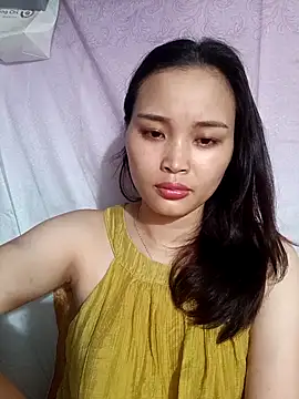 Snapshot of Lili_lovely chatting on 09/21/25, 03:02 Lili lovely online show from 09/21/25, 03:02
