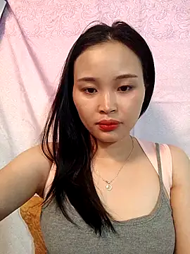 Snapshot of Lili_lovely chatting on 10/12/25, 01:37 Lili lovely online show from 10/12/25, 01:37