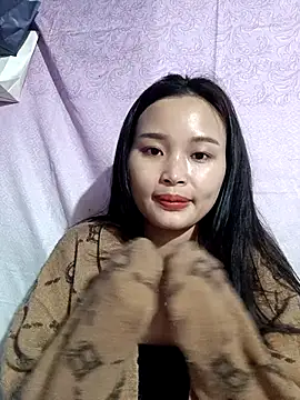 Lili lovely online show from 11/19/25, 01:16