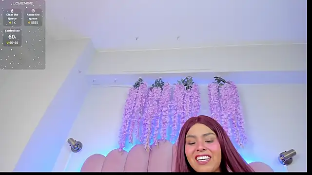 Snapshot of MissCandyliciouss chatting on 09/19/25, 01:34 MissCandyliciouss online show from 09/19/25, 01:34